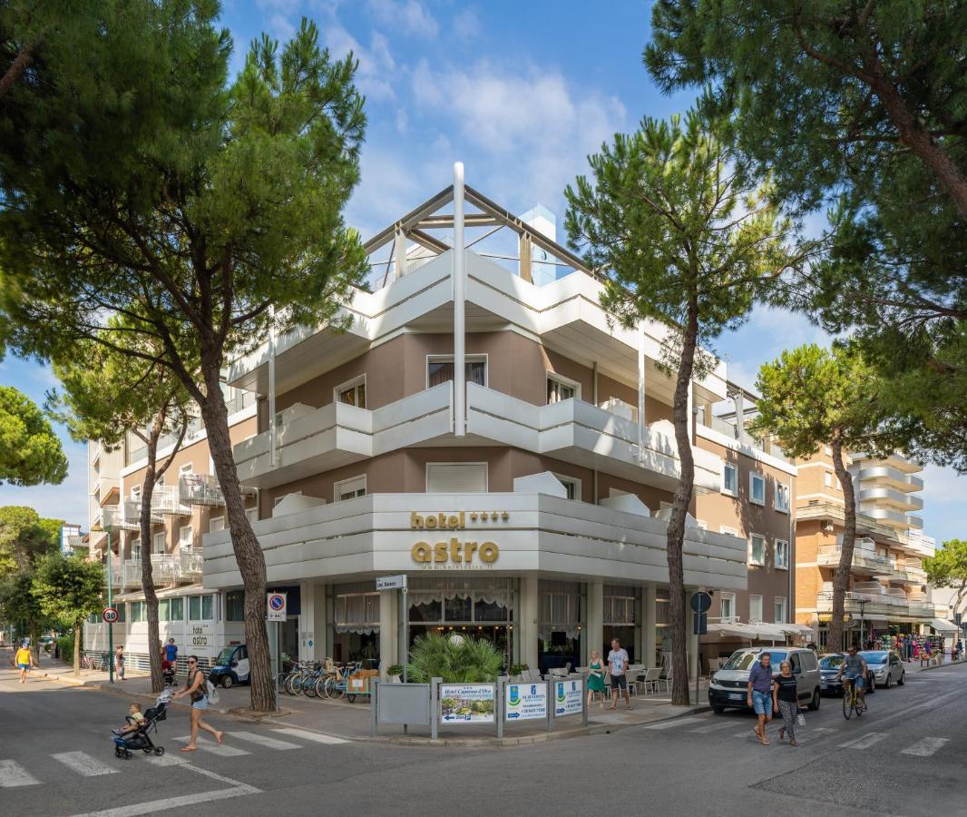 Hotel Astro Lignano Sabbiadoro Ngoại thất bức ảnh