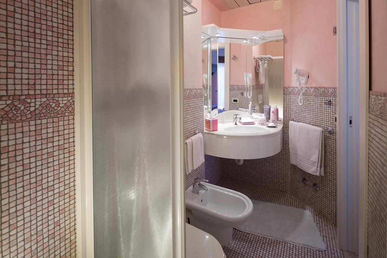 Hotel Astro Lignano Sabbiadoro Ngoại thất bức ảnh