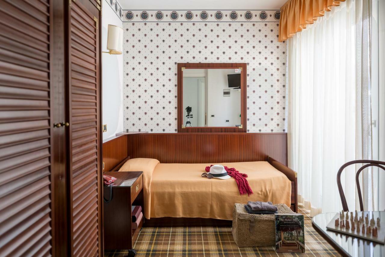 Hotel Astro Lignano Sabbiadoro Ngoại thất bức ảnh